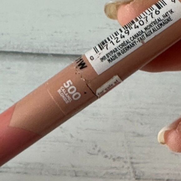 L'Oreal Infallible Matte Lip Crayon Set 2 - 500 Caramel Blondie & 510 Tres Sweet - Picture 3 of 10